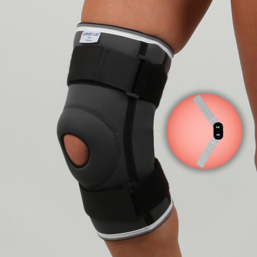 REF 104 Knee pad with a hole for the cup, metal side hinges and fixing tapes. Neoprene.