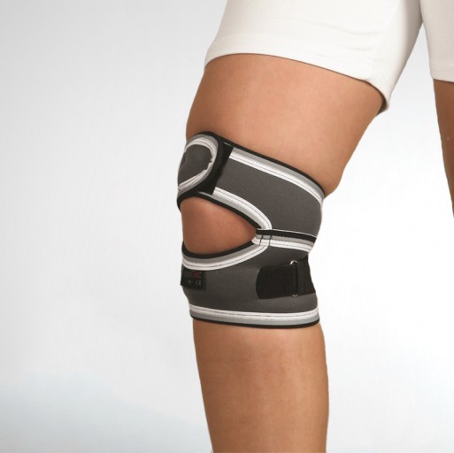 REF 111 Knee pad is a bandage for fixing tendons. Neoprene.